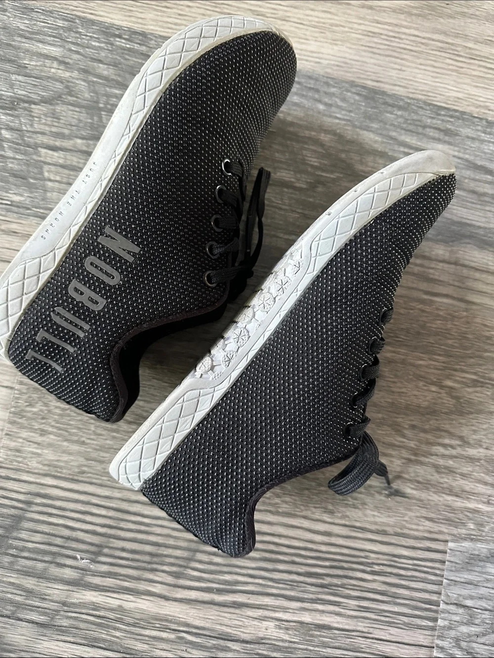 NOBULL super fabric trainers black and gray women’s 7.5